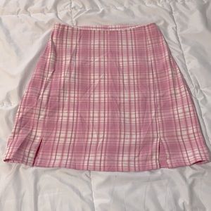 Brandy Melville pink plaid skirt